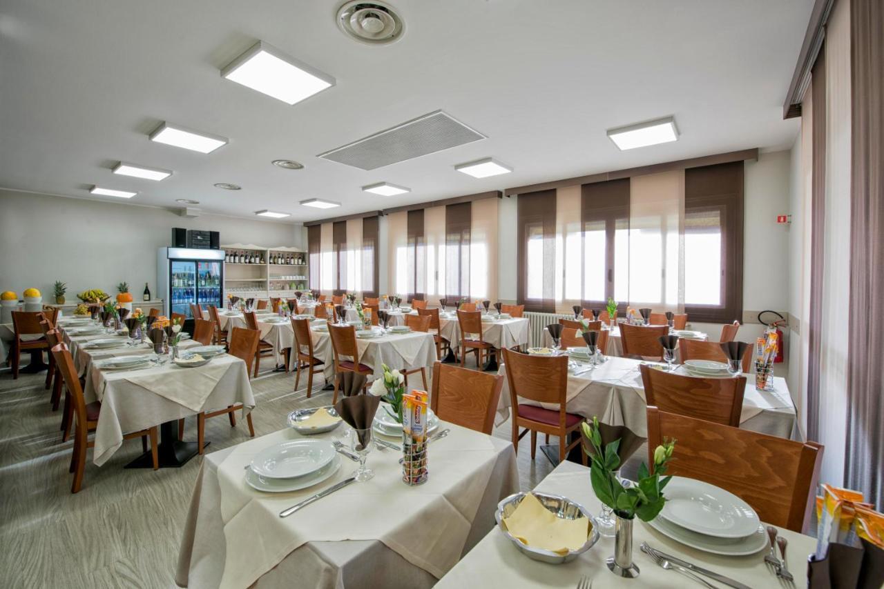 Hotel Candido Diano Marina Extérieur photo