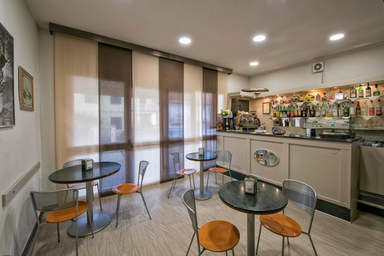 Hotel Candido Diano Marina Extérieur photo