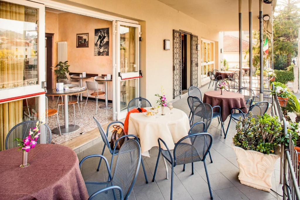 Hotel Candido Diano Marina Extérieur photo